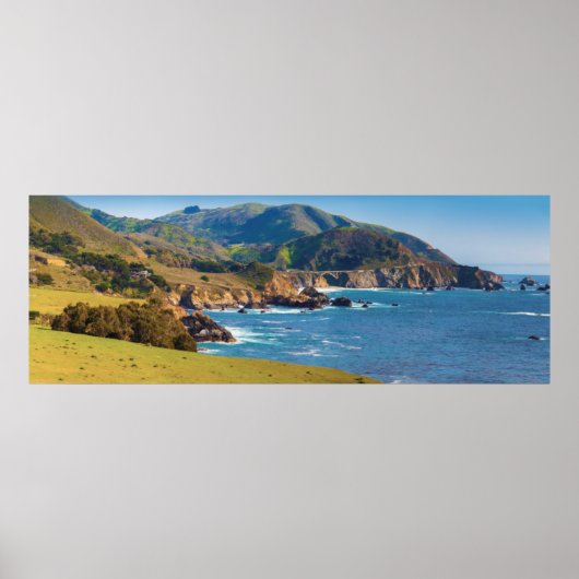 USA, Kalifornien. Panorama von Big Sur mit Bixby Poster (Vorne)