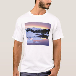 USA, Kalifornien, Sierra Nevada-Gebirge. Die T-Shirt