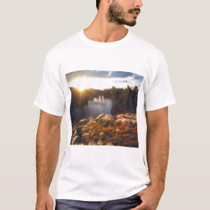 USA, Kalifornien, Sierra Nevada-Gebirge. Sonnenunt T-Shirt