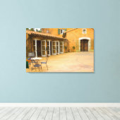 USA, Kalifornien, Sonoma Valley, Patio in Viansa Leinwanddruck (Insitu (Holzboden))