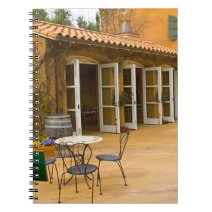 USA, Kalifornien, Sonoma Valley, Patio in Viansa Notizblock