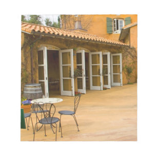 USA, Kalifornien, Sonoma Valley, Patio in Viansa Notizblock