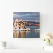 USA, Kalifornien, Sunrise am Mono Lake Quadratische Wanduhr (Zuhause)