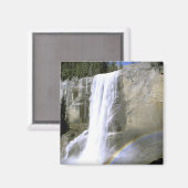 USA, Kalifornien, Yosemite National Park. Vernal Magnet (Vorderseite/Rückseite)