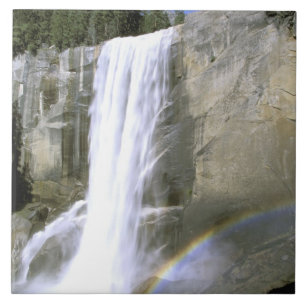 USA, Kalifornien, Yosemite-Nationalpark. Vernal Fliese