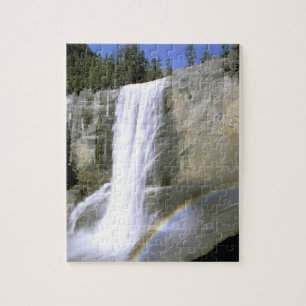 USA, Kalifornien, Yosemite-Nationalpark. Vernal Puzzle