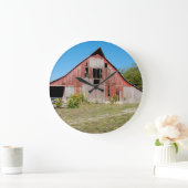 USA, Kansas, alte rote Scheune Große Wanduhr (Zuhause)