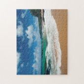 USA, Kauai, Hawaii. Eine Frau streift die Felsen Puzzle (Vertikal)