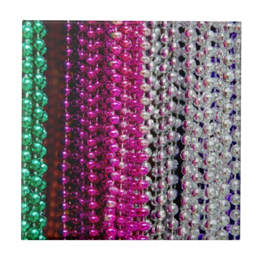 USA, Louisiana, New Orleans. Mardi Gras Beads Fliese (Vorderseite)