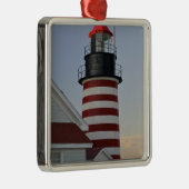USA, Maine, Lubec. West Quoddy Head Lighthouse, Silbernes Ornament (Rechts)