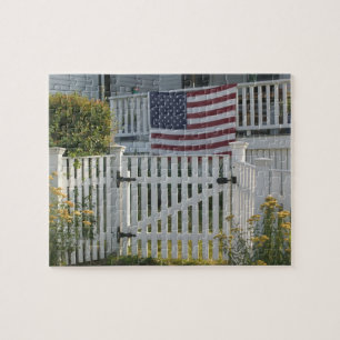 USA, Massachusetts, Gloucester: Patriotischer Zaun Puzzle