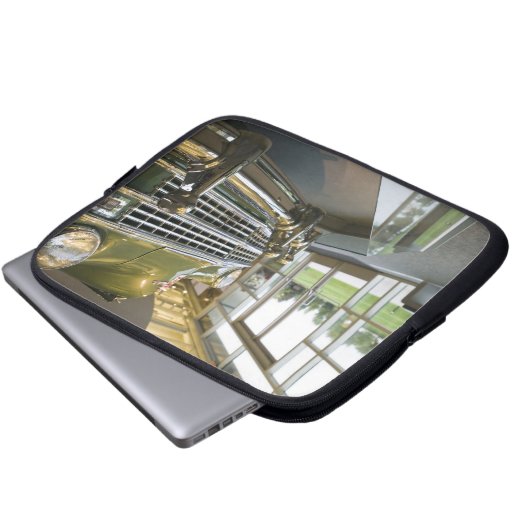 USA, Michigan, Auburn Hills: Walter P. Crysler Laptopschutzhülle (Vorne Knopf)