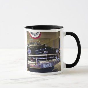 USA, Michigan, Dearborn: The Henry Ford Museum, 2 Tasse