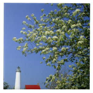 USA, Michigan, East Tawas. Tawas Lighthouse mit Fliese