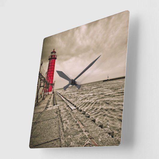 USA, Michigan, Großhaven-Leuchtturm Quadratische Wanduhr (Winkel)