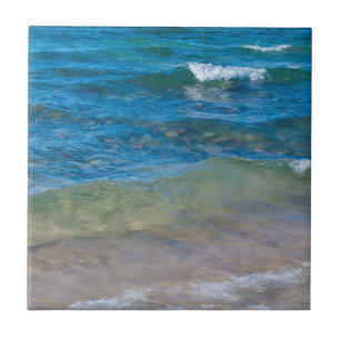 USA, Michigan. Klare Gewässer des Lake Superior Fliese