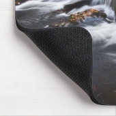 USA, Michigan, Obere Halbinsel. Bond Falls und Mousepad (Ecke)