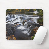 USA, Michigan, Obere Halbinsel. Bond Falls und Mousepad (Mit Mouse)