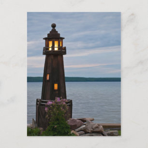 USA, Michigan. Yard Decoration Lighthouse Postkarte