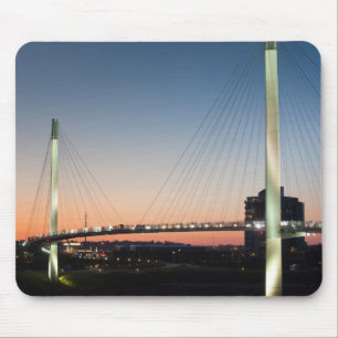 USA, Nebraska, Omaha, Bob Kerrey Fußgängerbrücke Mousepad
