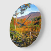 USA, Neuengland, New Hampshire, Chocorua Große Wanduhr (Winkel)