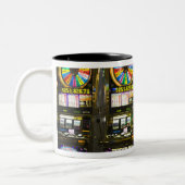 USA, Nevada, Las Vegas. McCarran International Zweifarbige Tasse (Links)