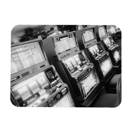 USA, Nevada, Las Vegas: Spielautomaten im Casino / Magnet (Horizontal)