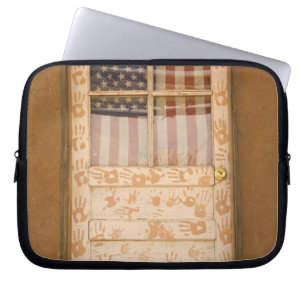USA, New Mexico, Taos: Taos Indian Pueblo Laptopschutzhülle