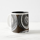 USA, New Mexiko, Prewitt: Zweifarbige Tasse (Vorderseite Links)