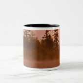 USA, New York, Adirondack Park. Sonnenaufgang Zweifarbige Tasse (Mittel)