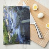 USA, New York. Ein Wasserfall im Adirondack Handtuch (Viertel Falte)