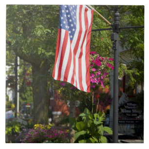 USA, New York, Lewiston. Amerikanische Flagge ange Fliese
