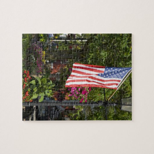 USA, New York, Lewiston. Amerikanische Flagge Puzzle (Horizontal)