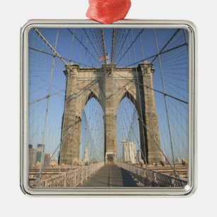 USA, New York, New York City, Brooklyn: 3 Ornament Aus Metall