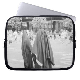 USA, NEW YORK: New York City Nuns beim NYC Laptopschutzhülle
