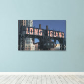 USA, New York, New York City, Queens: Long Leinwanddruck (Insitu (Holzboden))