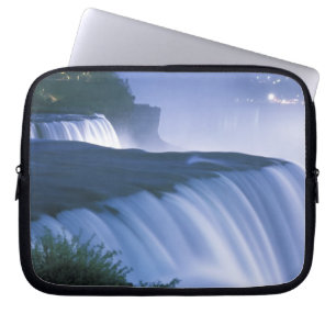 USA, New York, Niagara Falls. American Falls im Laptopschutzhülle