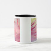 USA, North Carolina. Catawba rhododendron mit Tasse (Zentrum)