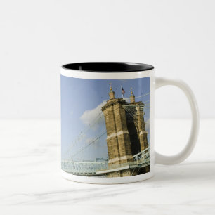 USA, Ohio, Cincinnati: Roebling Suspension 2 Zweifarbige Tasse