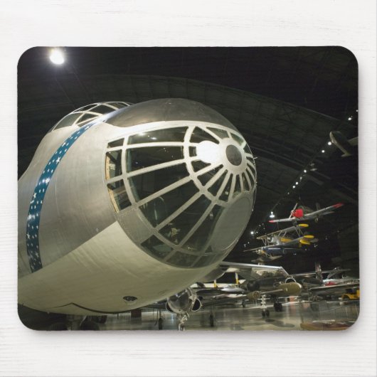 USA, Ohio, Dayton: US-Luftwaffe-Museum und Mousepad (Vorne)