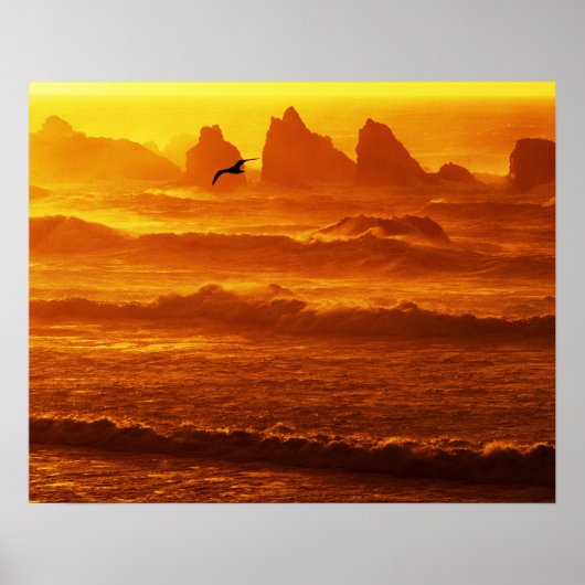 USA, Oregon, Bandon. Sonnenuntergang über Wellen u Poster (Vorne)