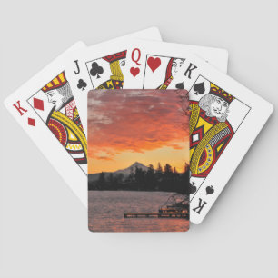 USA, Oregon. Blauer See und Mt. Hood bei Sonnenauf Spielkarten