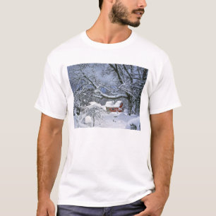 USA, Oregon, Clackamas County. Frischer Schnee T-Shirt