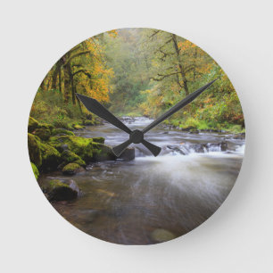 USA, Oregon, Columbia River Gorge, Tanner Creek Runde Wanduhr