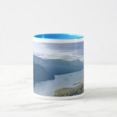 USA, Oregon, Columbia River Gorge, Vista House Tasse (Zentrum)