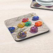 USA, Oregon. Farbenfrohe Glasflöße auf Sanddüne Untersetzer (Linke Seite)