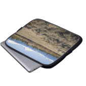 USA, Oregon, Feld mit Schnee bedeckten Kaskade Laptopschutzhülle (Vorne Knopf)
