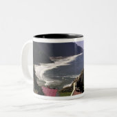USA, Oregon, Florenz. Heceta Head Lighthouse Zweifarbige Tasse (Vorderseite Links)