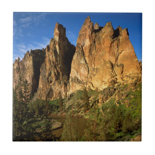 USA, Oregon, Granite Cliffs At Smith Rock Staat Fliese (Vorderseite)