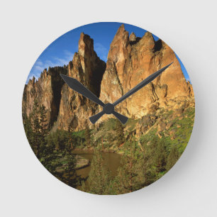USA, Oregon, Granite Cliffs At Smith Rock Staat Runde Wanduhr